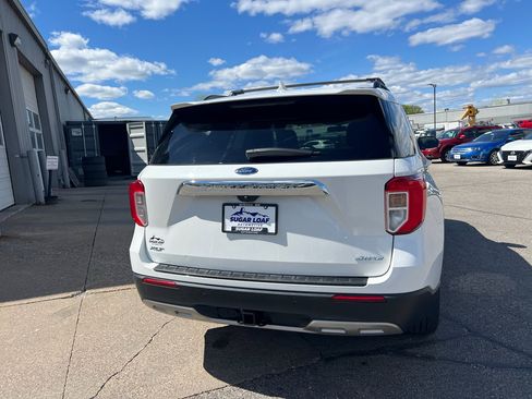 Used 2022 Ford Explorer XLT w/ Equipment Group 202A AWD/4WD image 5