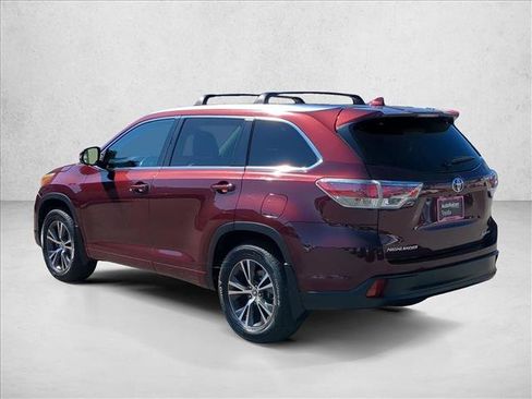 Used 2016 Toyota Highlander XLE image 5