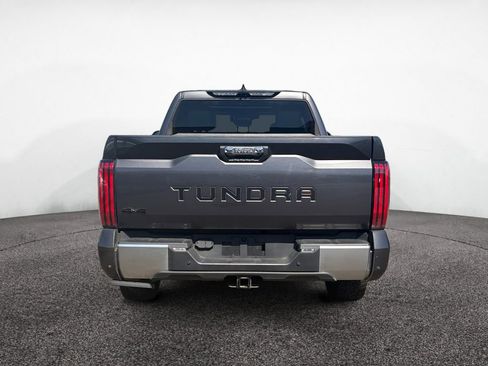 Used 2023 Toyota Tundra Limited AWD/4WD image 4