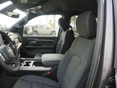 New 2026 RAM 1500 4x4 Crew Cab image 19