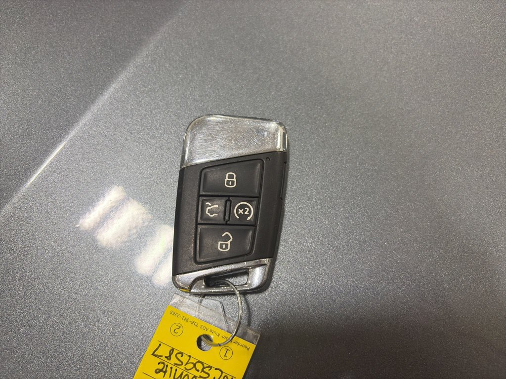 Used 2022 Volkswagen Atlas SE AWD/4WD image 25