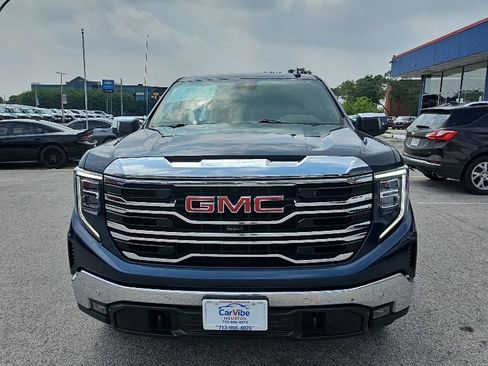 Used 2022 GMC Sierra 1500 SLT w/ SLT Premium Plus Package AWD/4WD image 2