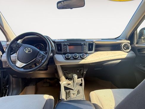 Used 2015 Toyota RAV4 LE AWD/4WD image 13