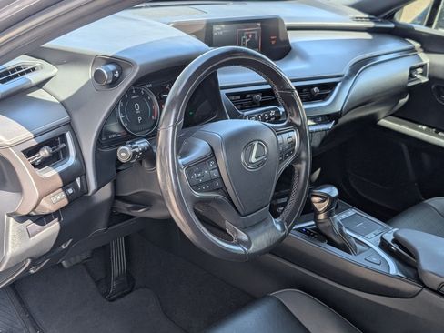 Used 2021 Lexus UX 200 w/ Accessory Package (Z1) FWD image 14