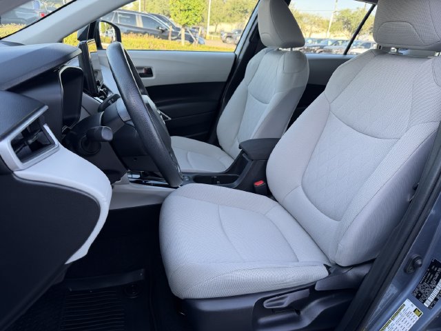 Used 2025 Toyota Corolla Cross L FWD image 24