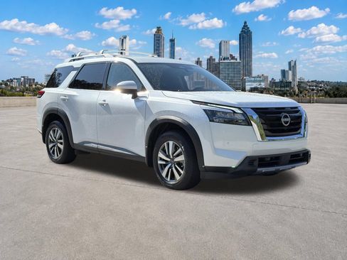 Certified 2025 Nissan Pathfinder SL AWD/4WD image 30
