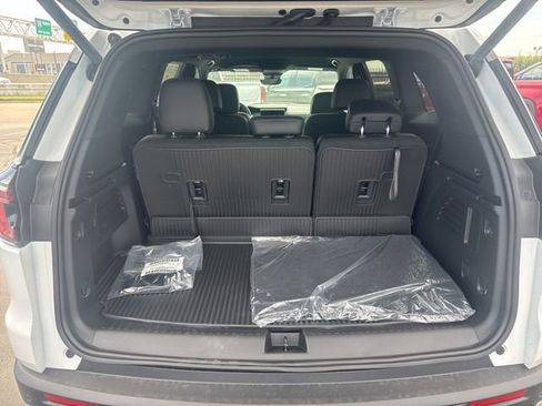 New 2026 GMC Acadia Elevation w/ Black Edition image 5