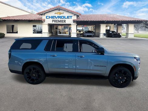 New 2026 Chevrolet Suburban RST image 9