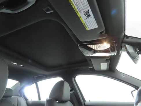 New 2026 BMW 330i 330i w/ M Sport Package image 18