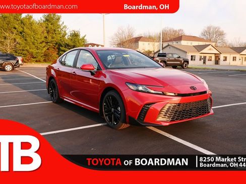 New 2026 Toyota Camry SE FWD image 1