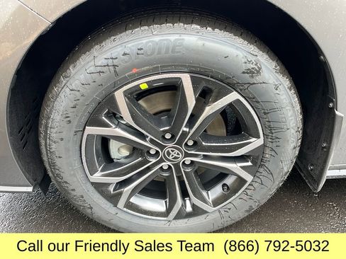 New 2026 Toyota Sienna Platinum image 27