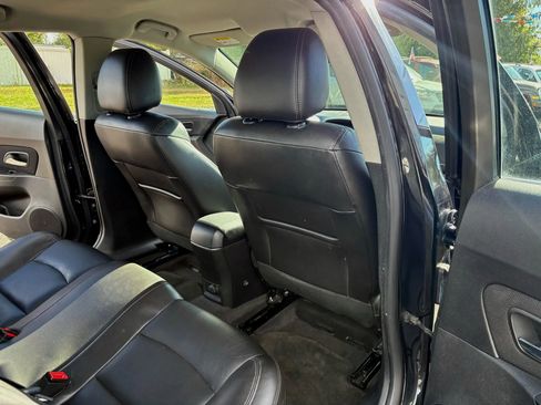 Used 2015 Chevrolet Cruze LT w/ RS Package image 21