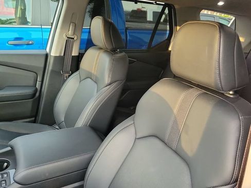 Used 2024 Honda Pilot EX-L image 10
