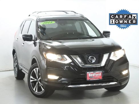 Used 2018 Nissan Rogue SL AWD/4WD image 2