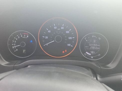 Used 2022 Honda HR-V LX image 16