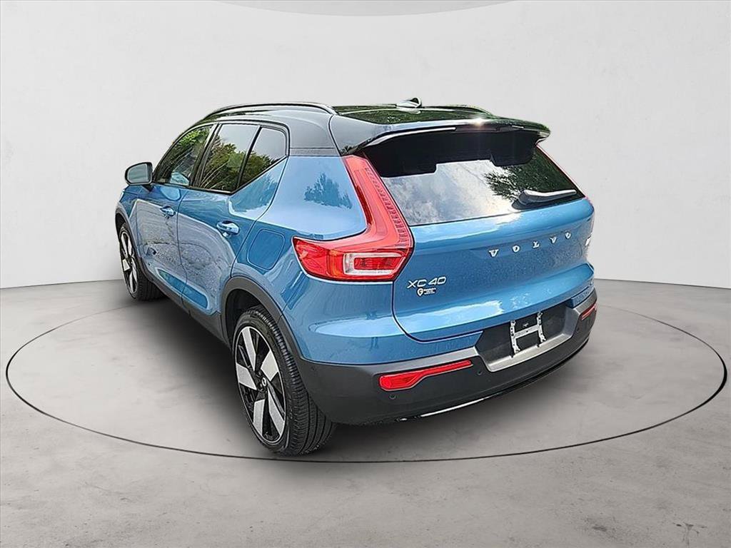 Certified 2023 Volvo XC40 Recharge Ultimate w/ Protection Package Premier AWD/4WD image 3