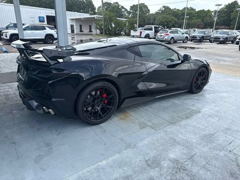 Used 2021 Chevrolet Corvette Stingray Preferred Cpe w/ Engine Appearance Package RWD image 4