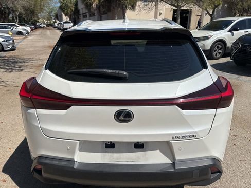 Used 2023 Lexus UX 250h FWD w/ Accessory Package (Z2) image 6
