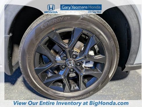 Certified 2025 Honda HR-V Sport image 15