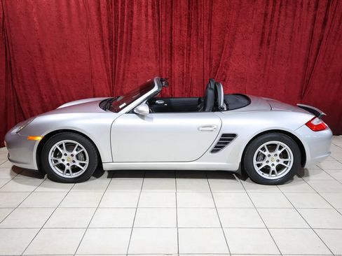 Used 2005 Porsche Boxster RWD image 5