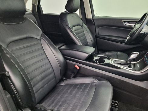 Used 2018 Ford Edge SEL w/ Equipment Group 201A FWD image 21