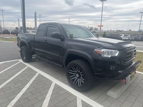 Used 2022 Toyota Tacoma SR w/ SX Package image 2