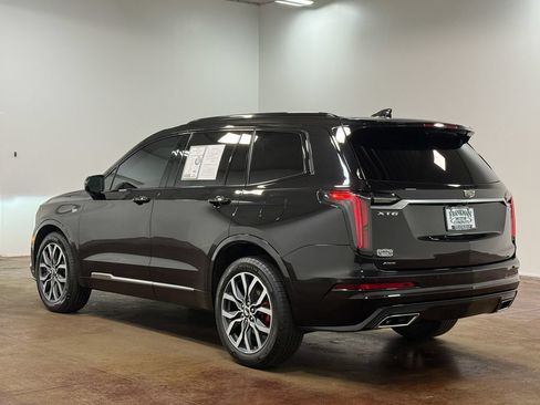 Used 2024 Cadillac XT6 Sport w/ LPO, Floor Liner Package AWD/4WD image 5