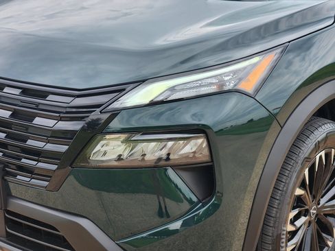 New 2026 Nissan Rogue Dark Armor FWD image 9