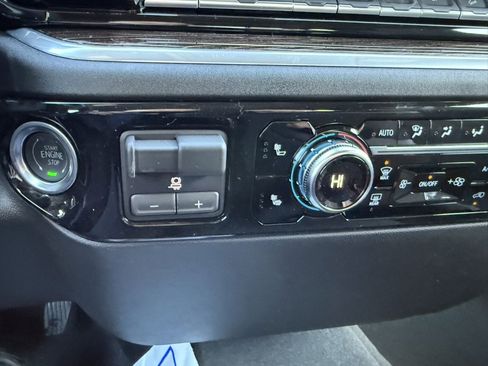 New 2026 GMC Sierra 2500 SLE w/ SLE Value Package; image 17