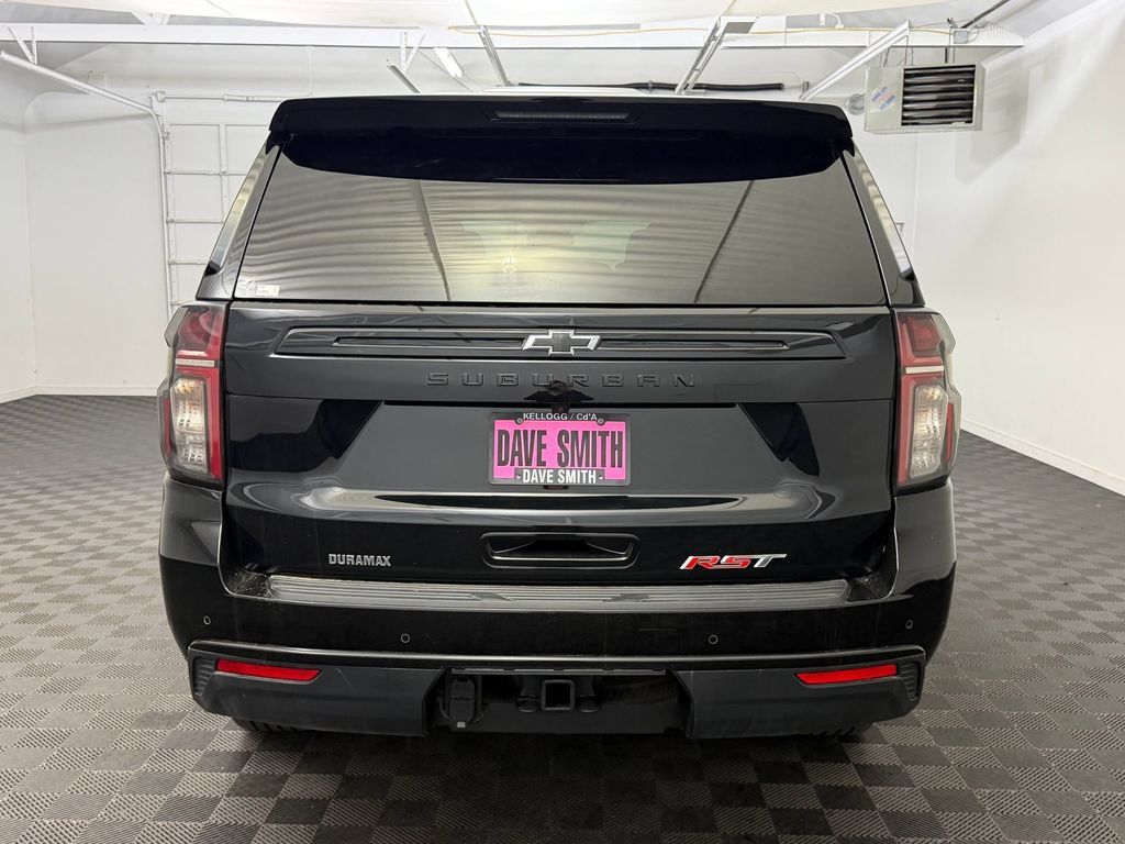 Used 2023 Chevrolet Suburban RST w/ Luxury Package AWD/4WD image 9
