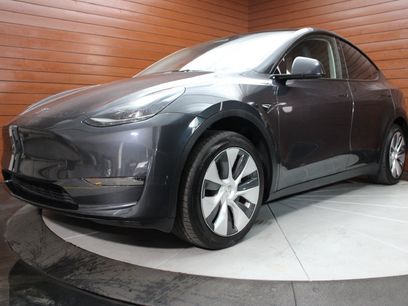 Used 2024 Tesla Model Y 2WD