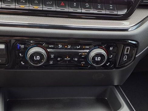 New 2026 Chevrolet Silverado 1500 ZR2 w/ Dark Appearance Package image 16