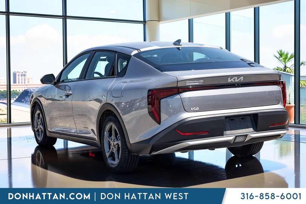 Used 2025 Kia K4 FWD image 19
