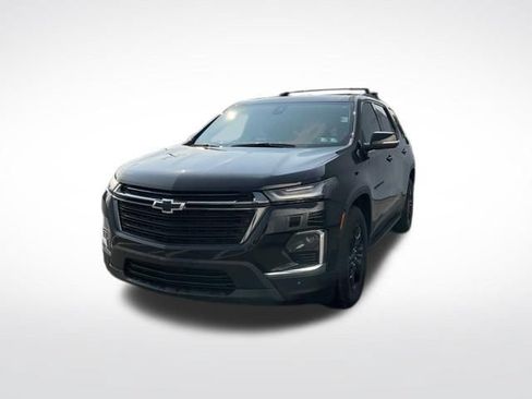 Used 2022 Chevrolet Traverse LT w/ LPO, 'HIT The Road' Package AWD/4WD image 12