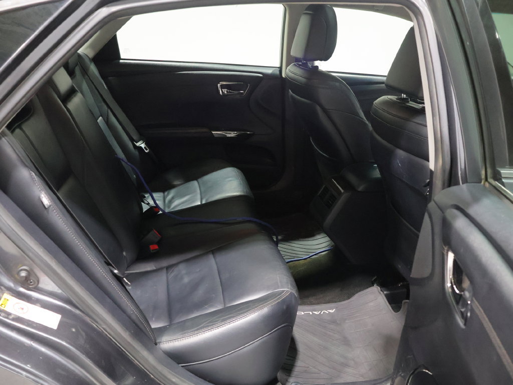Used 2013 Toyota Avalon XLE FWD image 24