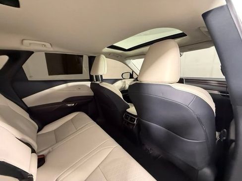 Used 2024 Lexus RX 350 w/ Accessory Package (Z1) AWD/4WD image 31