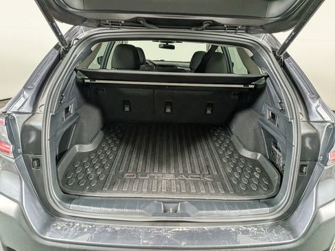 Used 2025 Subaru Outback Premium image 10