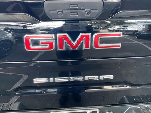 Used 2021 GMC Sierra 1500 AT4 w/ AT4 Preferred Package AWD/4WD image 33