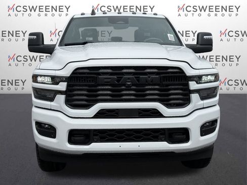 New 2026 RAM 2500 Big Horn AWD/4WD image 9