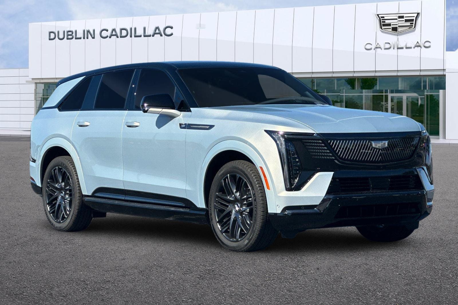 Used 2025 Cadillac Escalade IQ Sport 2 w/ LPO, ONYX Package AWD/4WD image 1