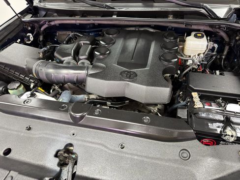 Used 2018 Toyota 4Runner TRD Off-Road Premium image 36