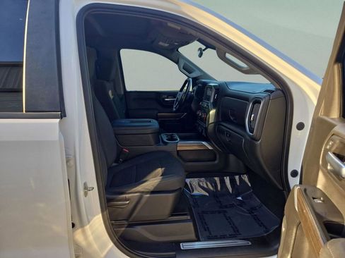 Used 2021 Chevrolet Silverado 1500 LT Trail Boss w/ Convenience Package II image 28