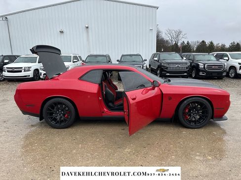 Used 2016 Dodge Challenger SRT Hellcat image 29
