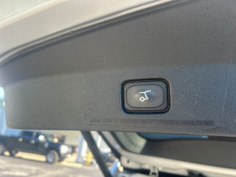 Used 2016 Ford Explorer Limited w/ Equipment Group 301A FWD image 40