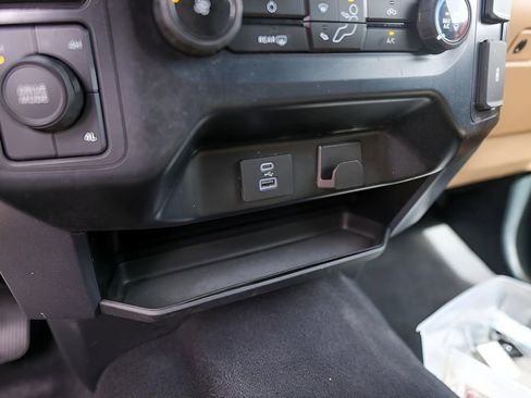 Used 2023 Ford F150 XLT image 24