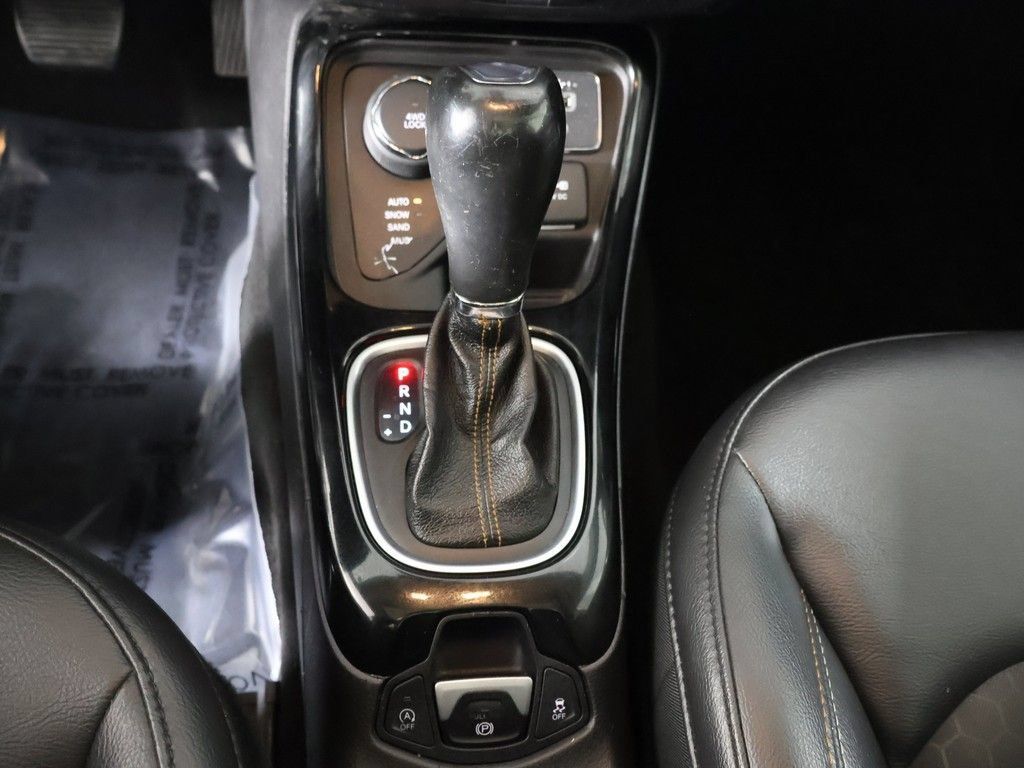 Used 2020 Jeep Compass Limited w/ Premium Lighting Group AWD/4WD image 47