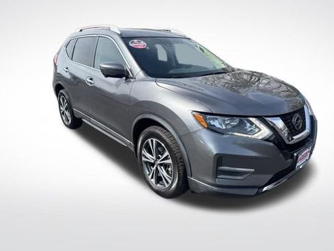 Used 2019 Nissan Rogue SV w/ Premium Package image 7