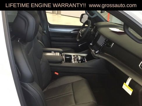 New 2026 Jeep Grand Wagoneer L Limited AWD/4WD image 17