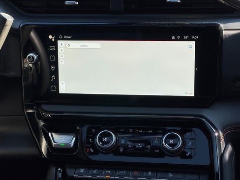 Used 2025 GMC Sierra 2500 AT4 w/ AT4 Premium Plus Package image 13