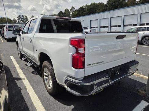 Used 2021 Chevrolet Silverado 1500 LTZ w/ Z71 Off-Road Package AWD/4WD image 5